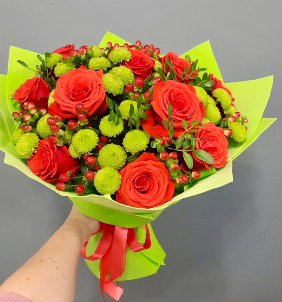 Букет цветов из: Хризантемы и Розы в Черге