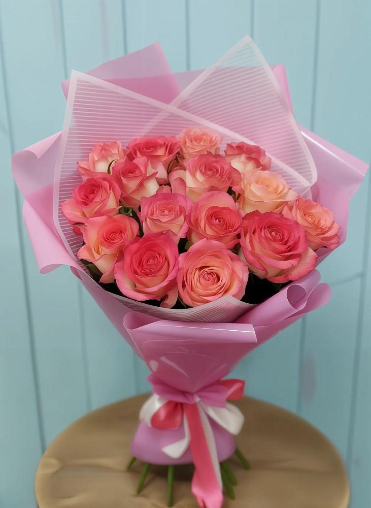 Букет 15 Розовых роз Равель в Черге