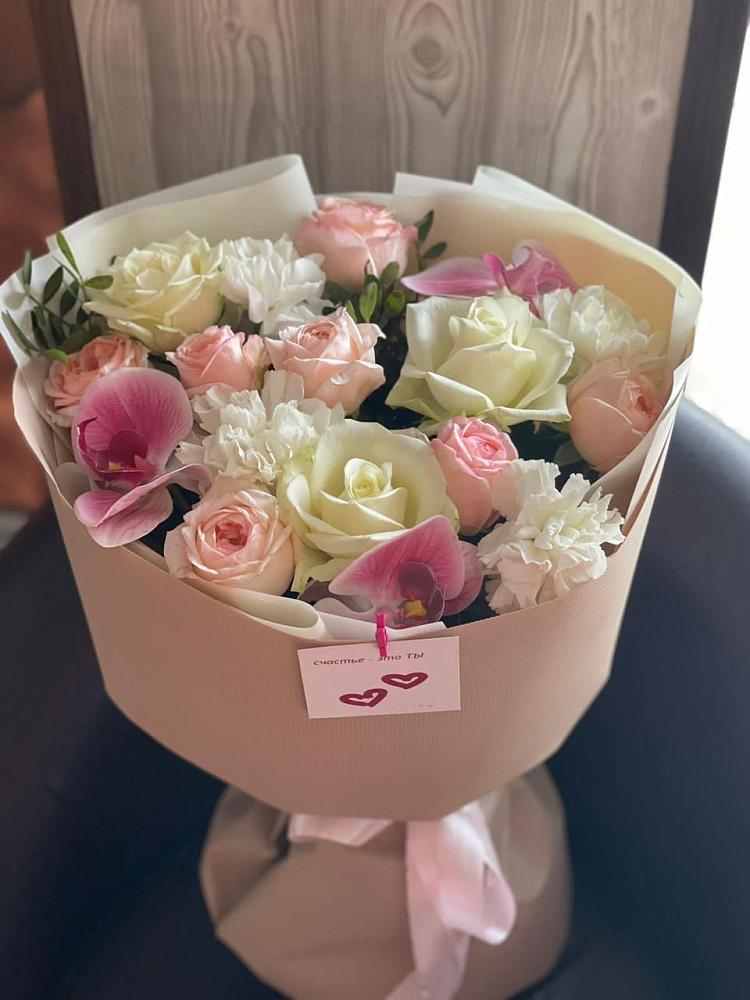 Букет цветов из: Орхидеи, Розы и Гвоздики в Черге