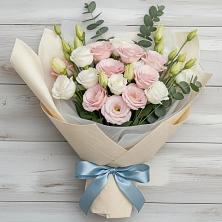 Букет цветов из:  Лизиантусы в Черге