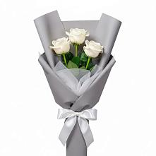 Букет 3 белые розы в Черге