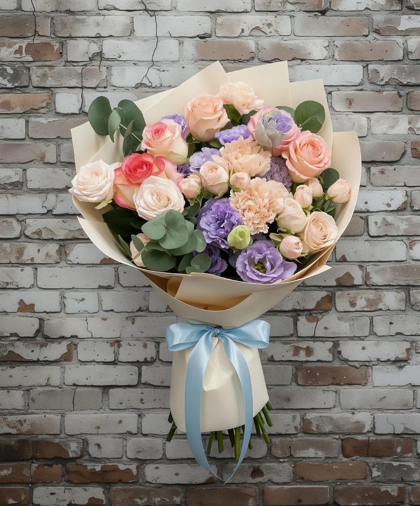 Букет цветов из: Розы, Лизиантусы и Гвоздики в Черге