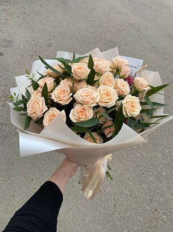 Букет Кремовые розы Латте в Черге