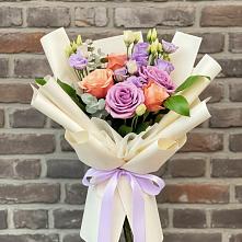 Букет цветов из:  Лизиантусы и Розы #REPLACE_PRED# Черге