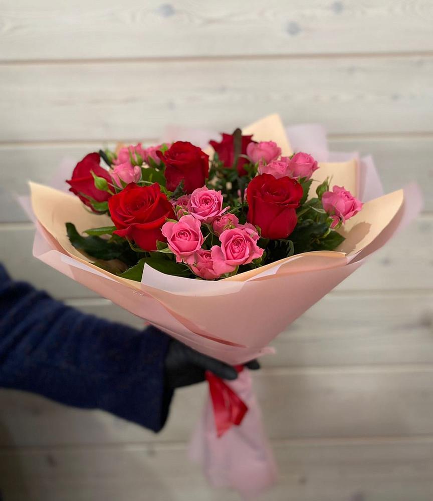Букет цветов из: Розы в Черге