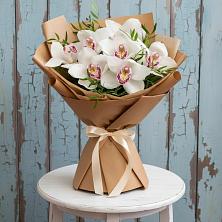 Букет цветов из:  Орхидеи и Розы в Черге